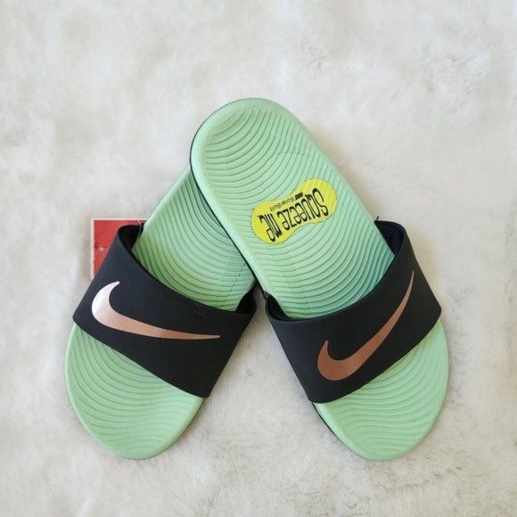Nike Kawa Slide 819352 010 Unisex Kids  Black/Bronze Size 1Y NWT - Picture 3 of 8